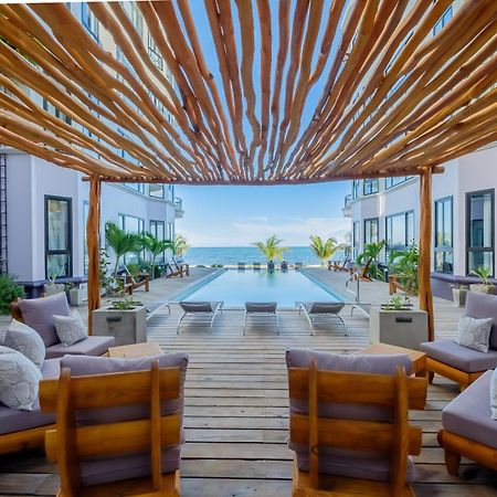 Diamante Beachfront Suites Сан-Педро Экстерьер фото